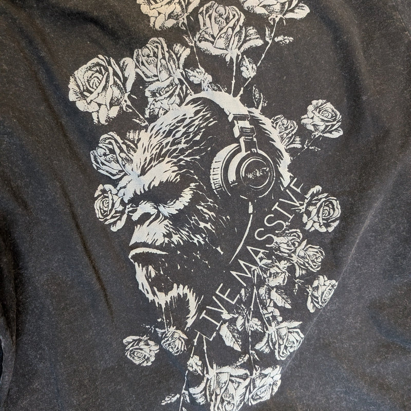 Massive Bloom Tee